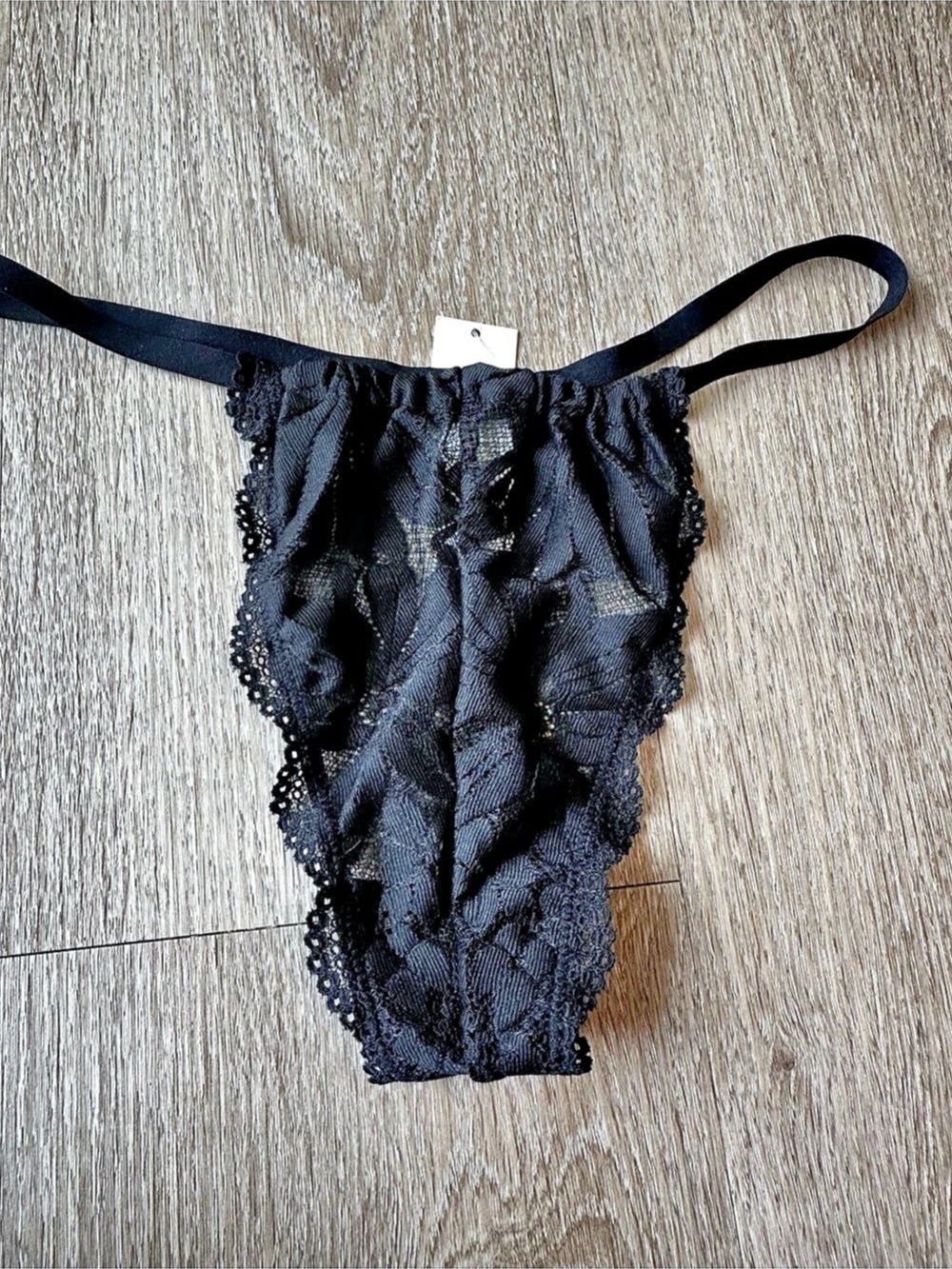 Victoria's Secret Floral Lace Panty in Black Size Medium NWT